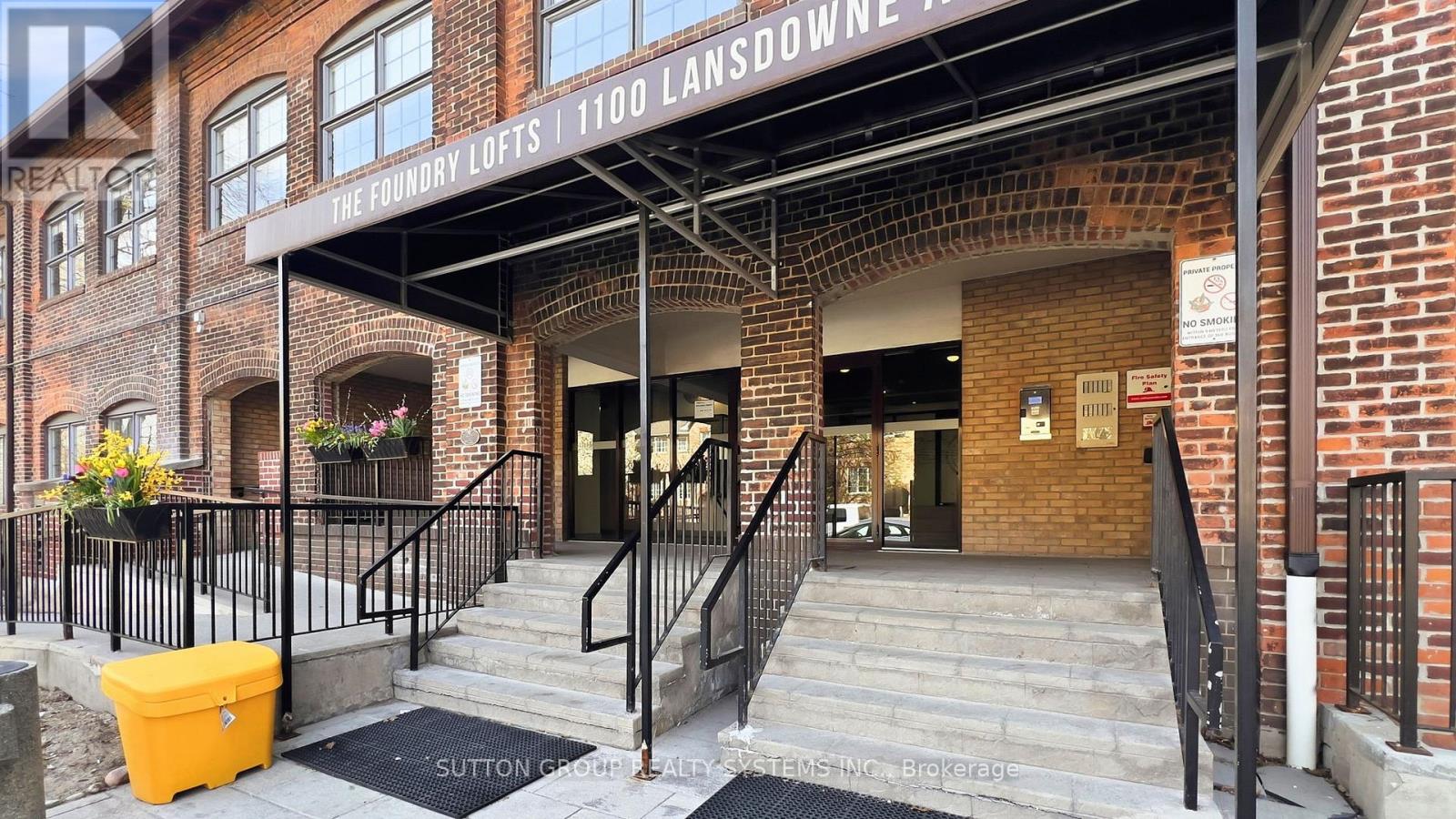 332 - 1100 Landsdowne Avenue, Toronto, Ontario  M6H 4K1 - Photo 2 - W13087968
