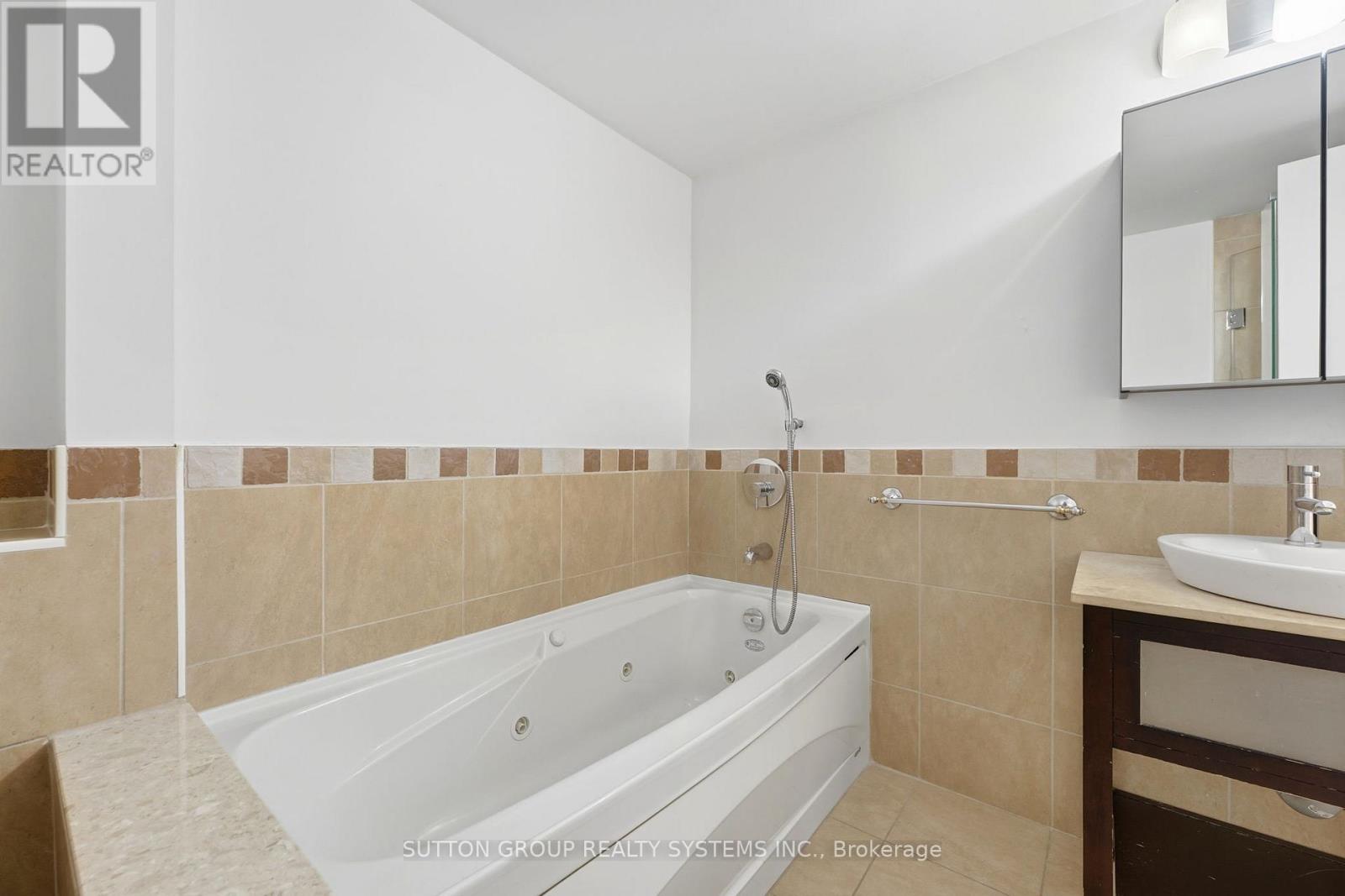 332 - 1100 Landsdowne Avenue, Toronto, Ontario  M6H 4K1 - Photo 22 - W13087968