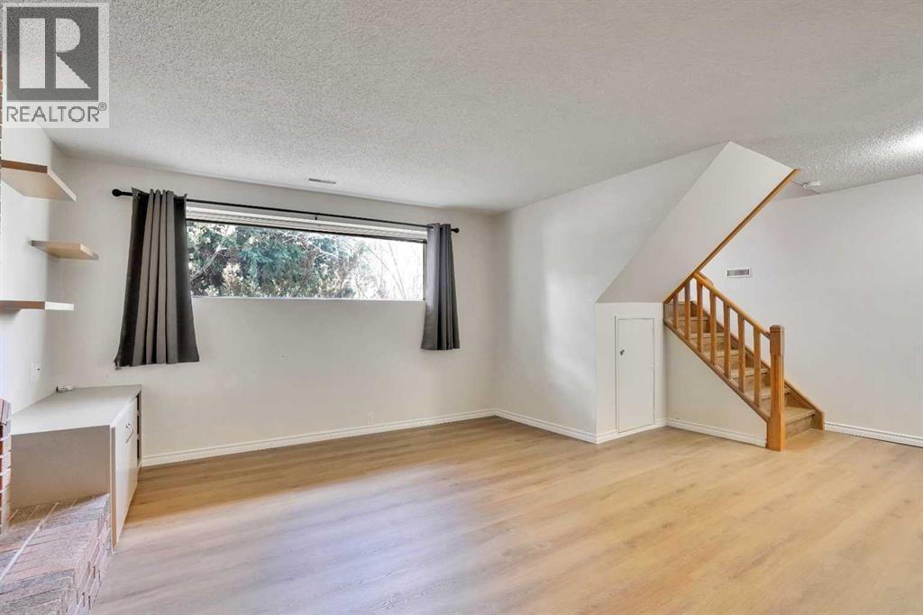 208 Dalcastle Court Nw, Calgary, Alberta  T3A 2A7 - Photo 32 - A2306174