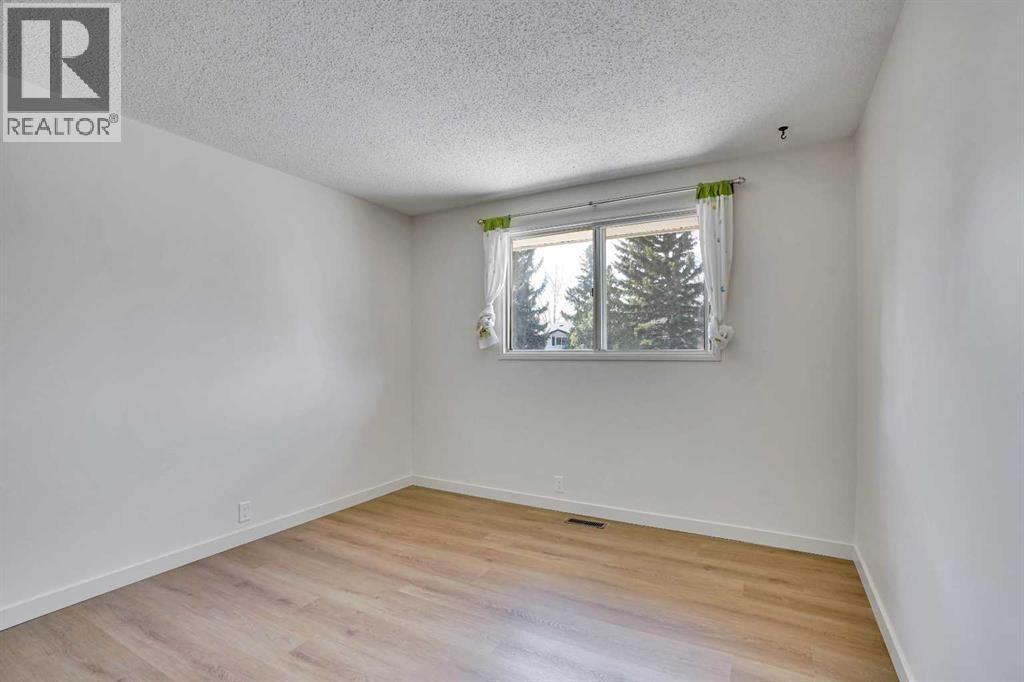208 Dalcastle Court Nw, Calgary, Alberta  T3A 2A7 - Photo 27 - A2306174