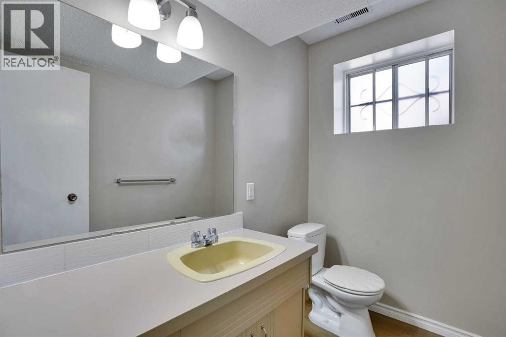 208 Dalcastle Court Nw, Calgary, Alberta  T3A 2A7 - Photo 36 - A2306174
