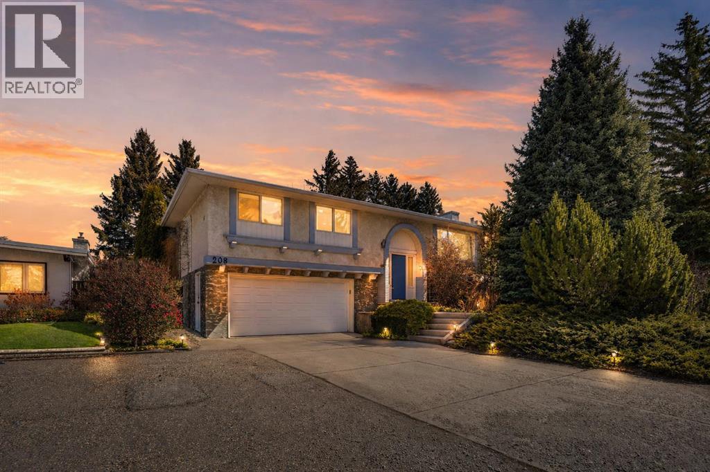 208 DALCASTLE Court NW, Calgary, Alberta