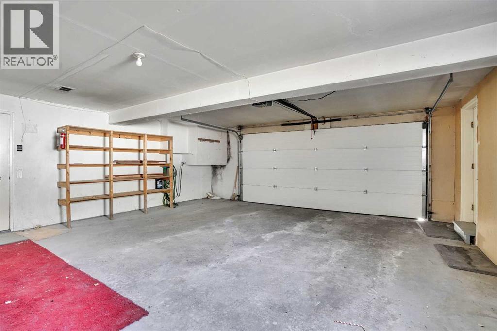 208 Dalcastle Court Nw, Calgary, Alberta  T3A 2A7 - Photo 38 - A2306174