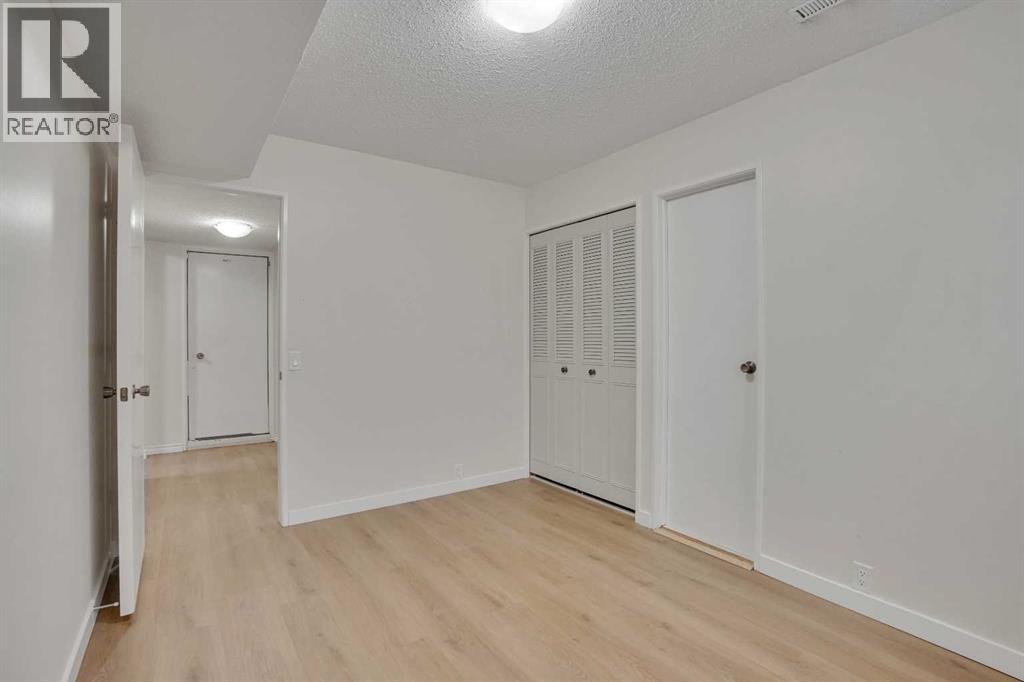 208 Dalcastle Court Nw, Calgary, Alberta  T3A 2A7 - Photo 34 - A2306174