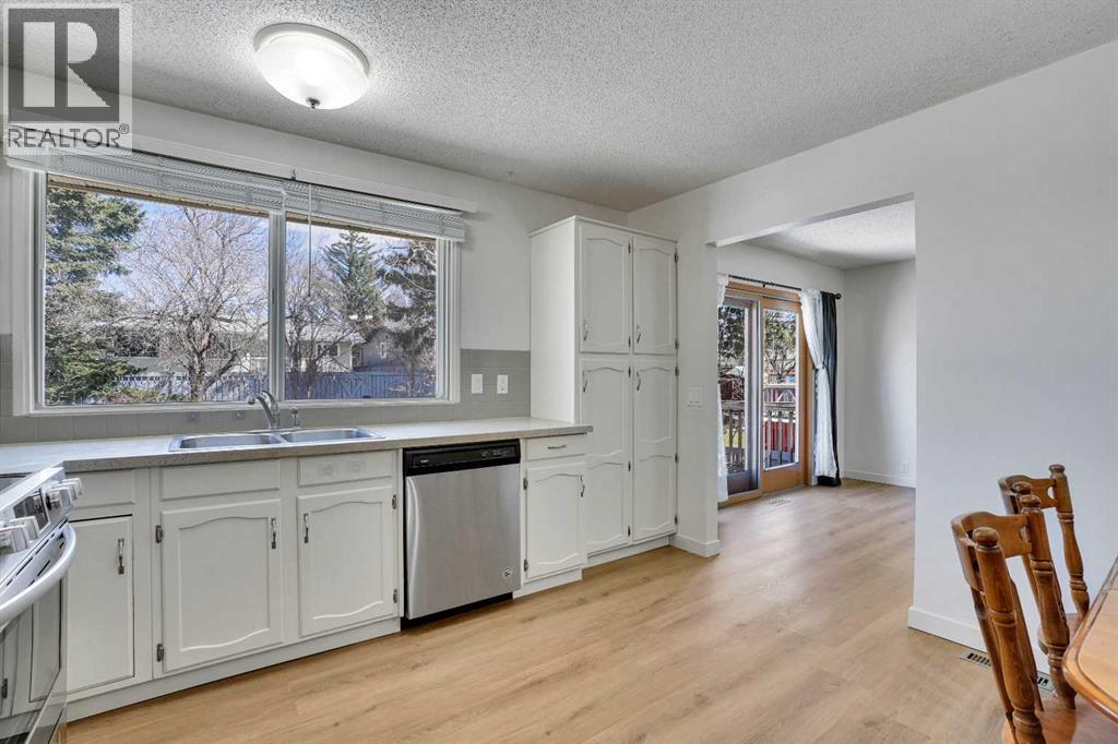 208 Dalcastle Court Nw, Calgary, Alberta  T3A 2A7 - Photo 19 - A2306174