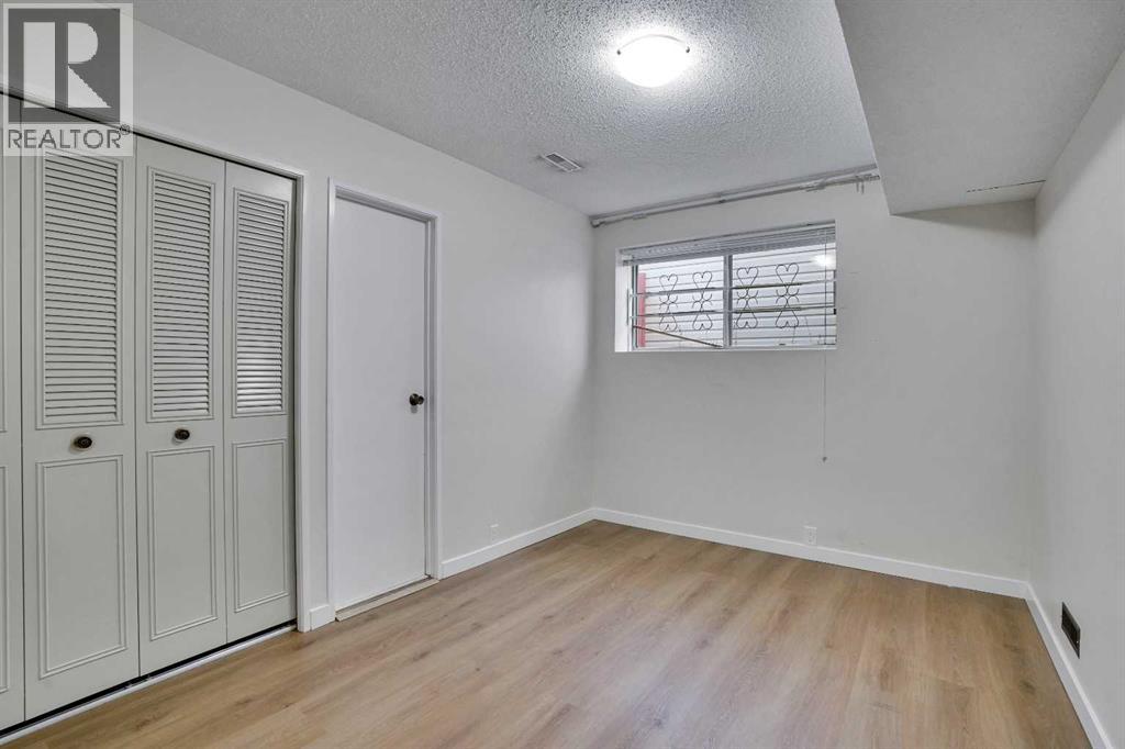 208 Dalcastle Court Nw, Calgary, Alberta  T3A 2A7 - Photo 35 - A2306174