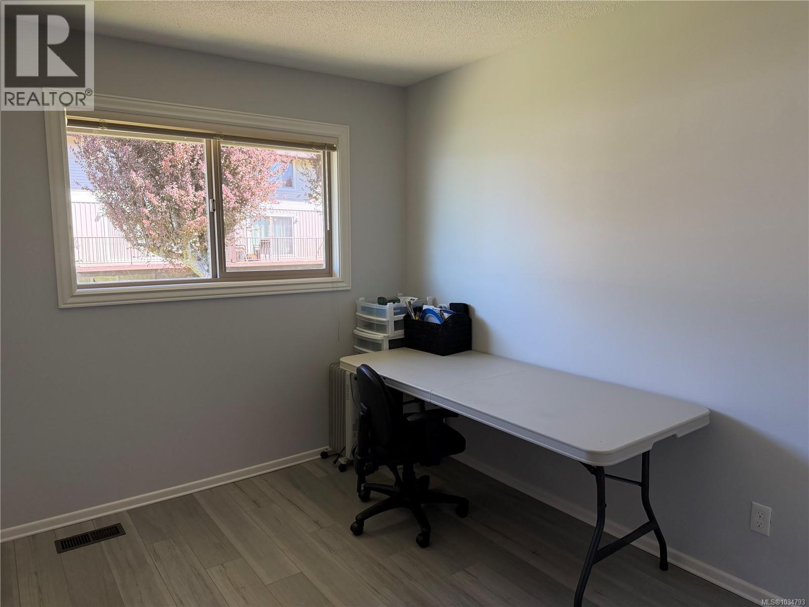 703 Nigei St, Port Alice, British Columbia  V0N 2N0 - Photo 17 - 1034793