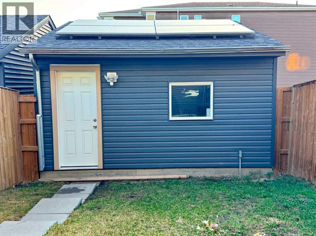 55 Savanna Park Ne, Calgary, Alberta  T3J 0Y8 - Photo 9 - A2303353