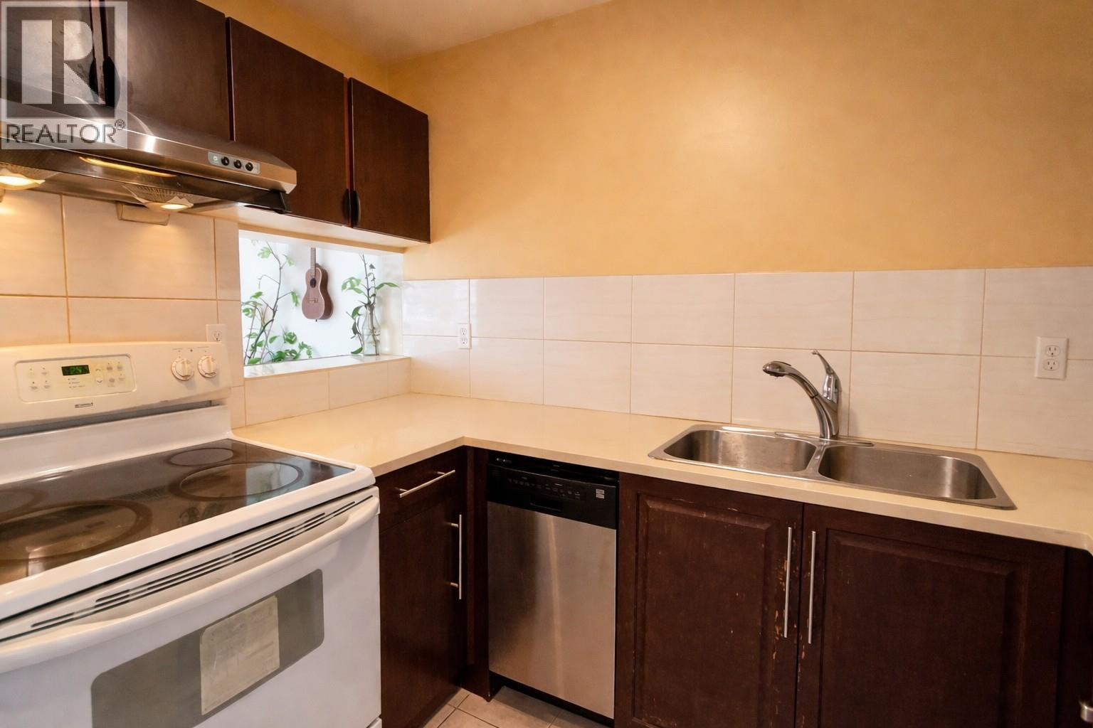 214 8140 Colonial Drive, Richmond, British Columbia  V7C 4T7 - Photo 6 - R3119751