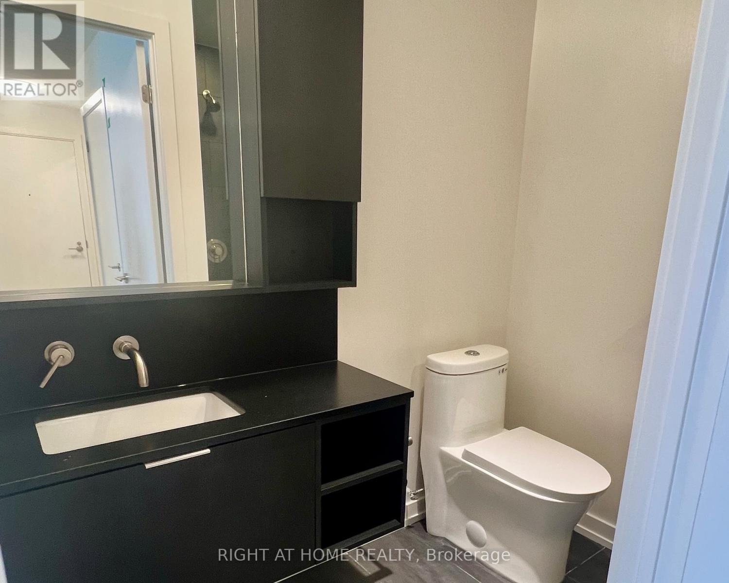 Lph09 - 110 Broadway Avenue, Toronto, Ontario  M4P 1V7 - Photo 10 - C13088040