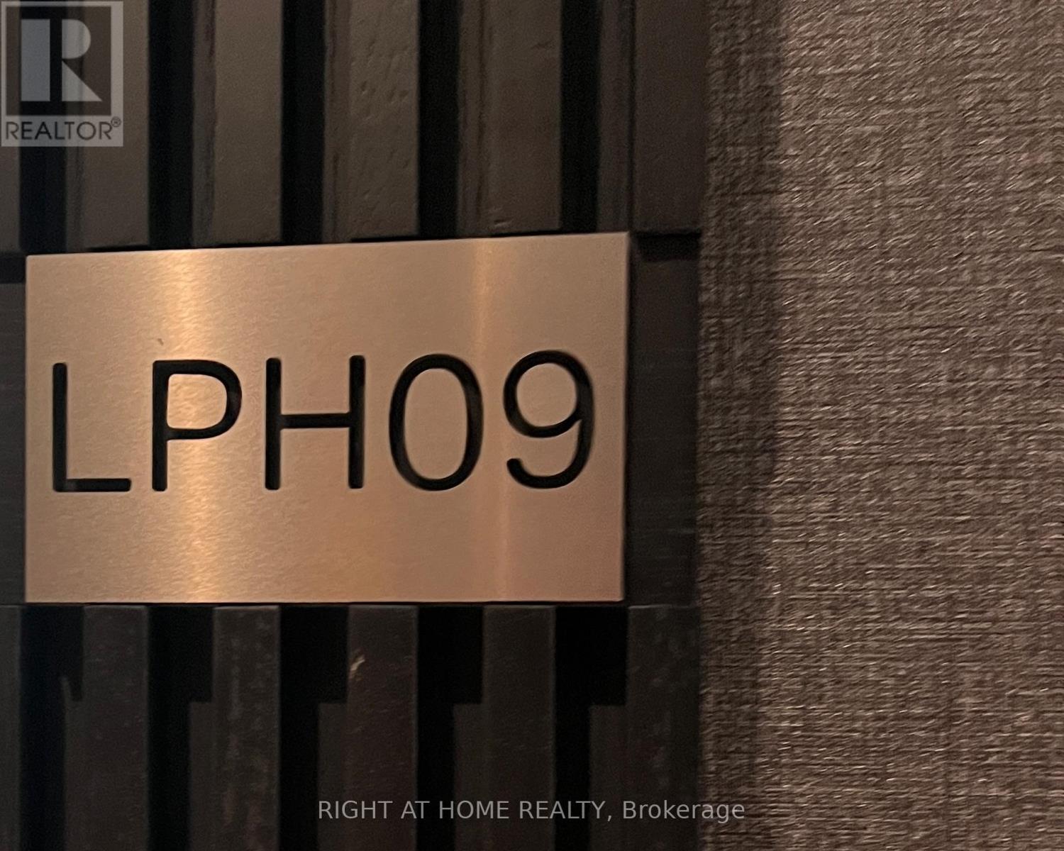 Lph09 - 110 Broadway Avenue, Toronto, Ontario  M4P 1V7 - Photo 2 - C13088040