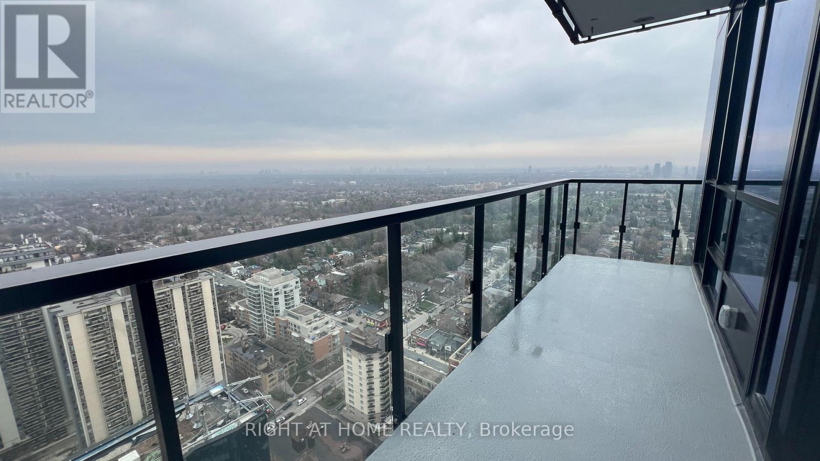 Lph09 - 110 Broadway Avenue, Toronto, Ontario  M4P 1V7 - Photo 3 - C13088040