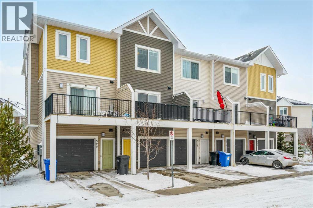 524 Canals Crossing Sw, Airdrie, Alberta  T4B 4L3 - Photo 3 - A2293142