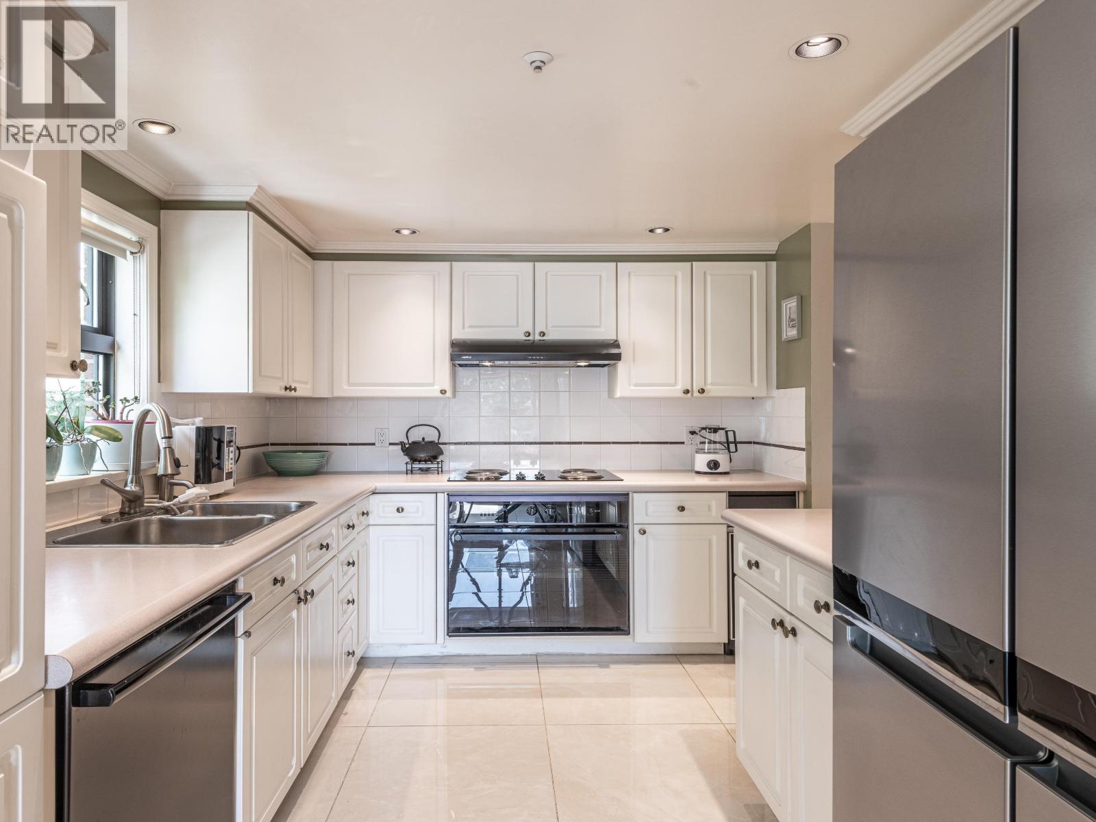302 1520 Harwood Street, Vancouver, British Columbia  V6G 1X9 - Photo 19 - R3119981