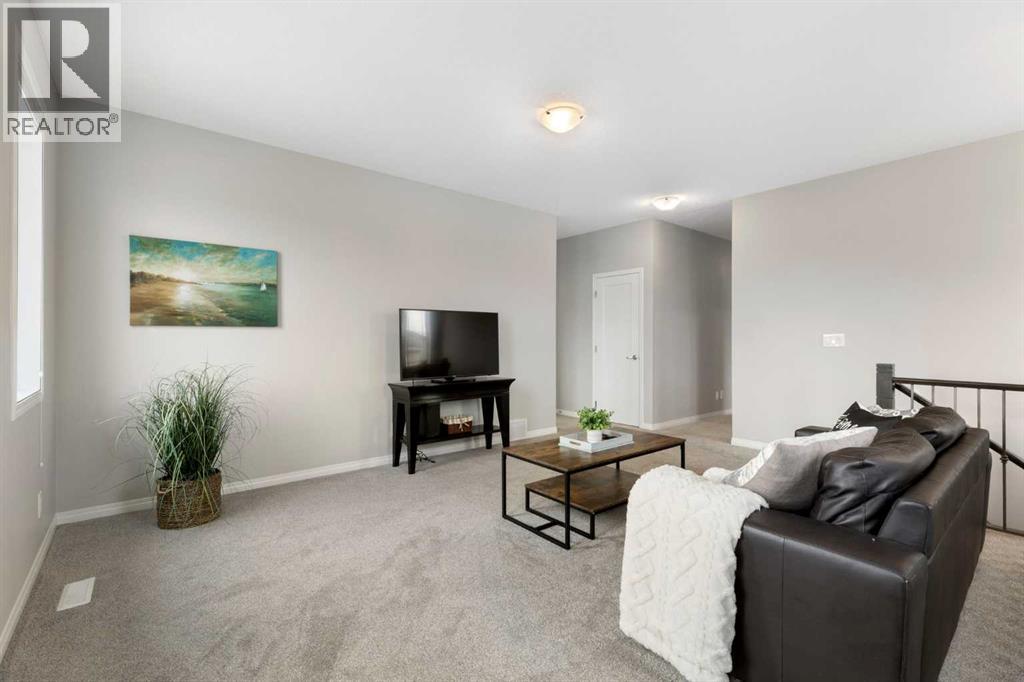 1 Osborne Common SW, Airdrie, Alberta  T4B 5E3 - Photo 12 - A2302727