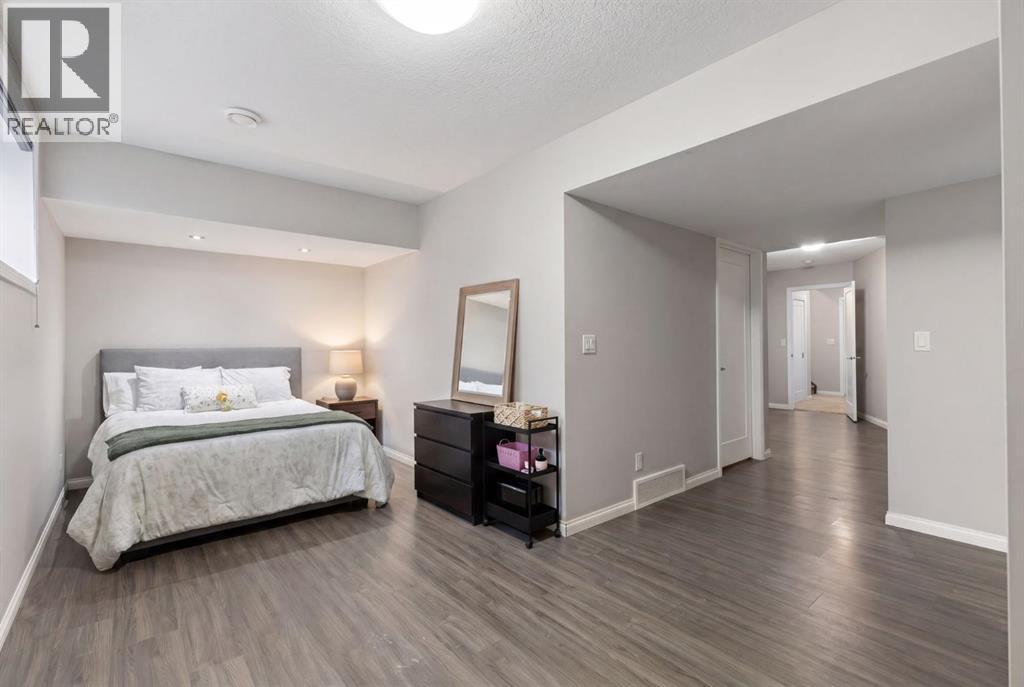 1 Osborne Common SW, Airdrie, Alberta  T4B 5E3 - Photo 8 - A2302727