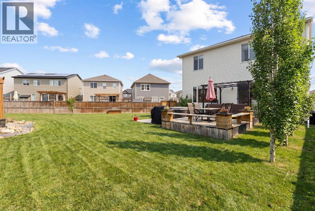 1 Osborne Common SW, Airdrie, Alberta  T4B 5E3 - Photo 5 - A2302727
