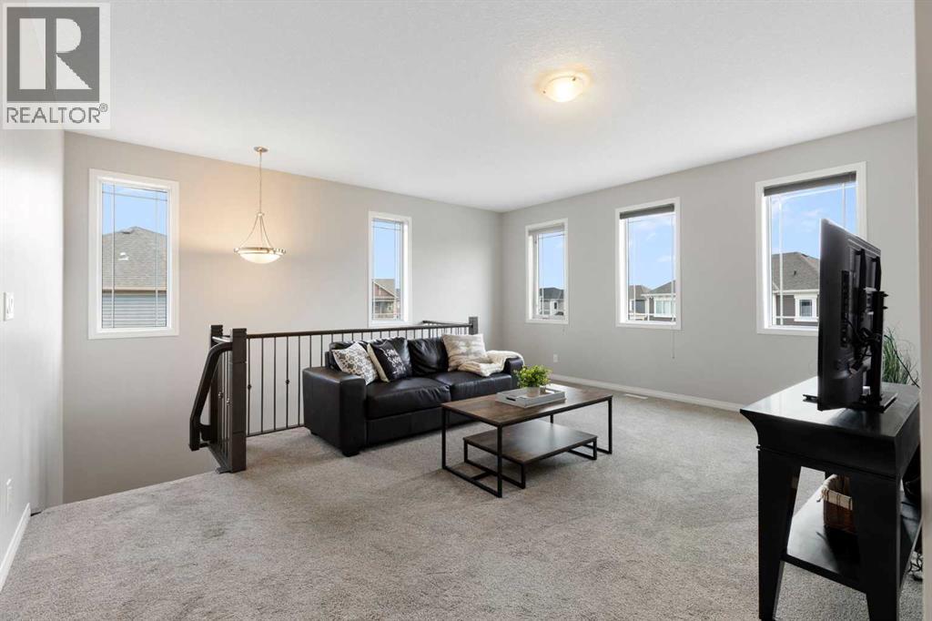 1 Osborne Common SW, Airdrie, Alberta  T4B 5E3 - Photo 11 - A2302727