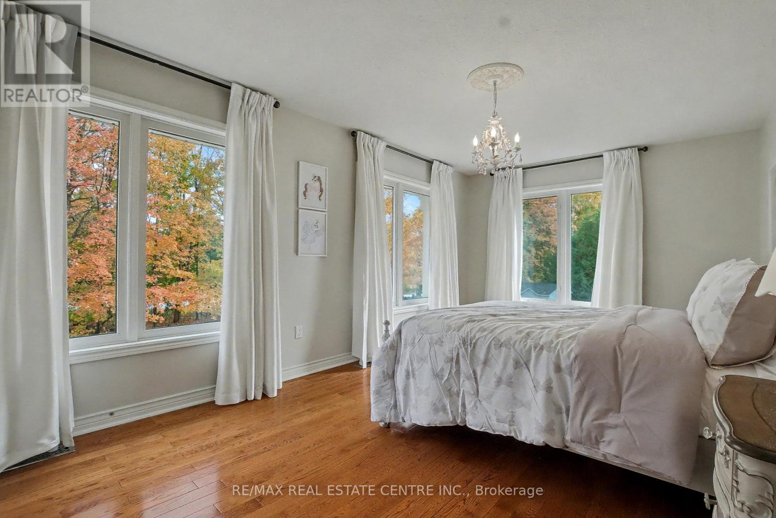 4220 Ennisclare Drive, Milton, Ontario  N0B 2K0 - Photo 25 - W13088030