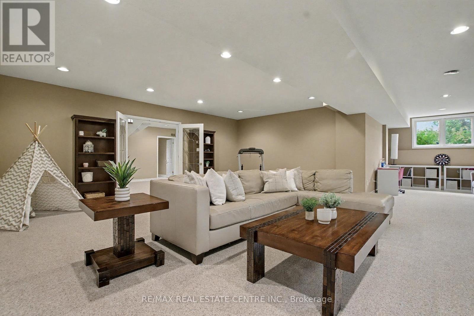 4220 Ennisclare Drive, Milton, Ontario  N0B 2K0 - Photo 33 - W13088030