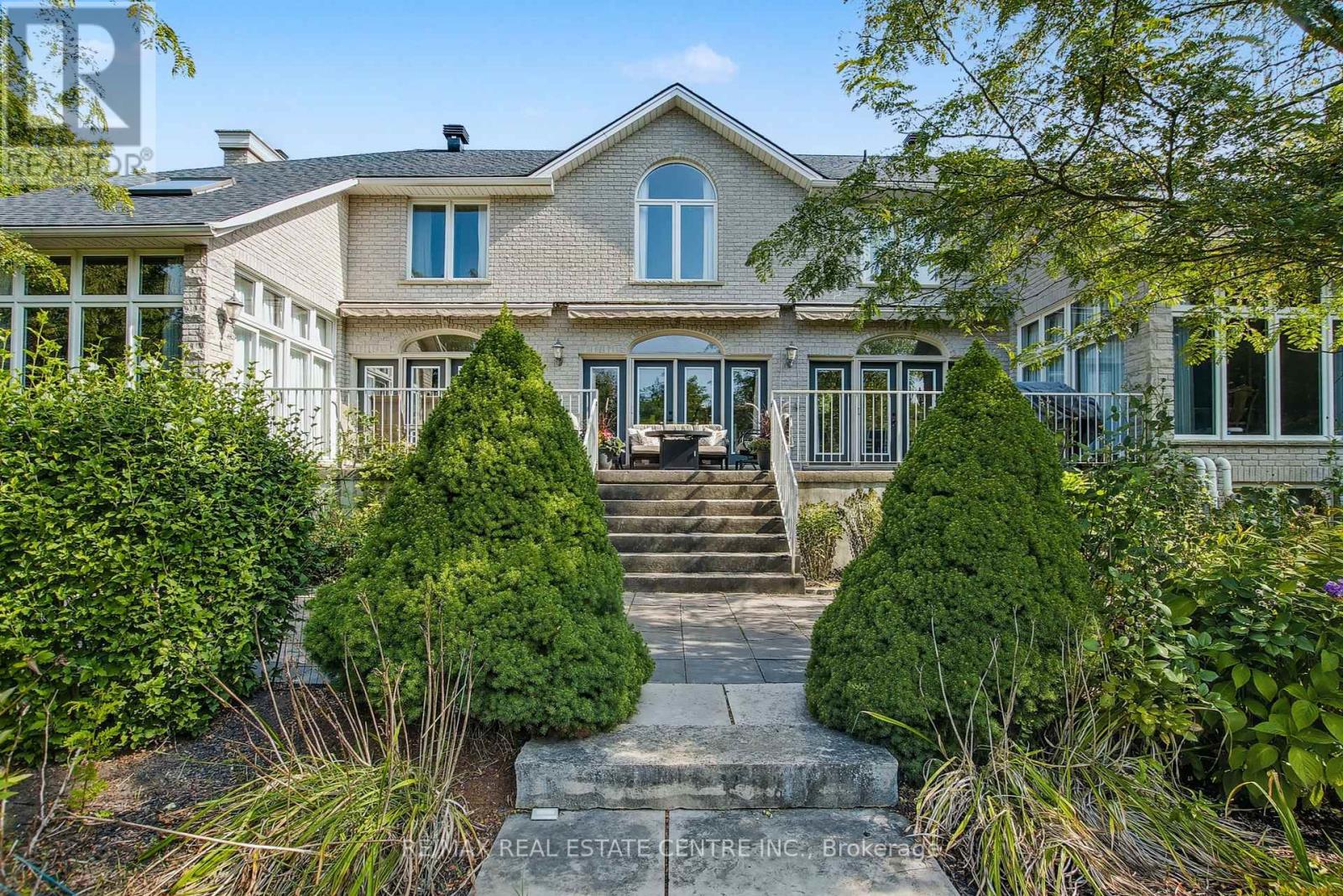 4220 Ennisclare Drive, Milton, Ontario  N0B 2K0 - Photo 36 - W13088030