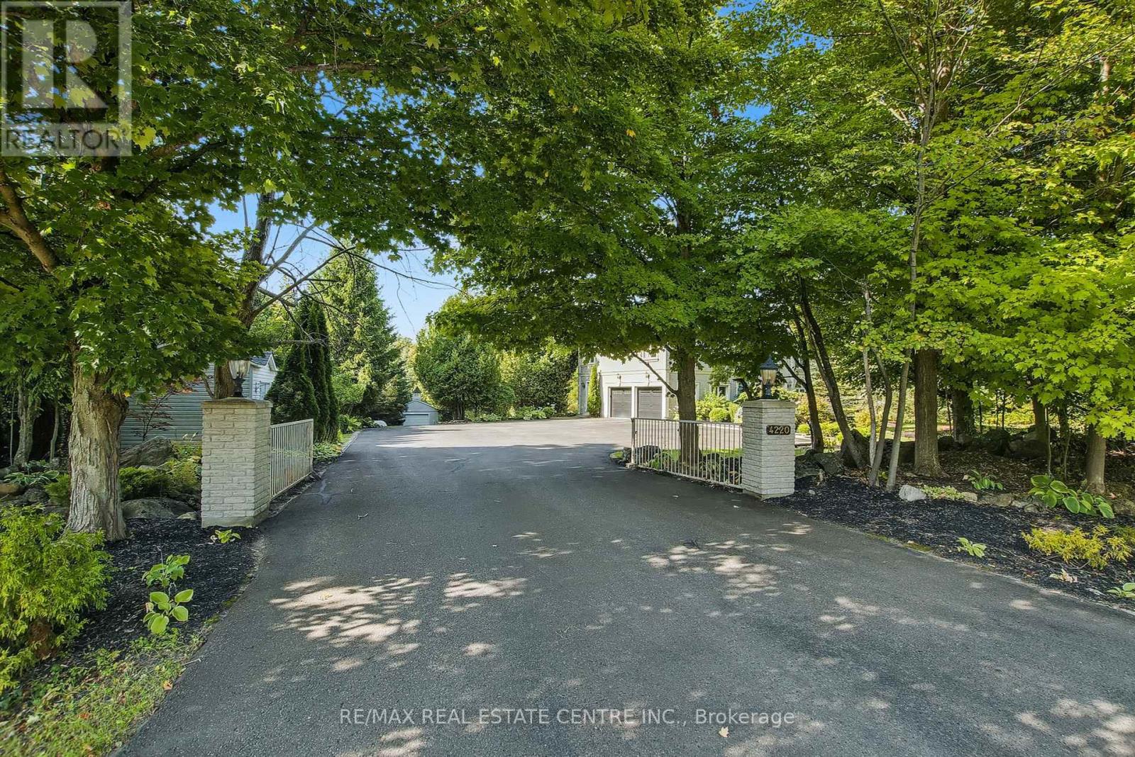 4220 Ennisclare Drive, Milton, Ontario  N0B 2K0 - Photo 42 - W13088030