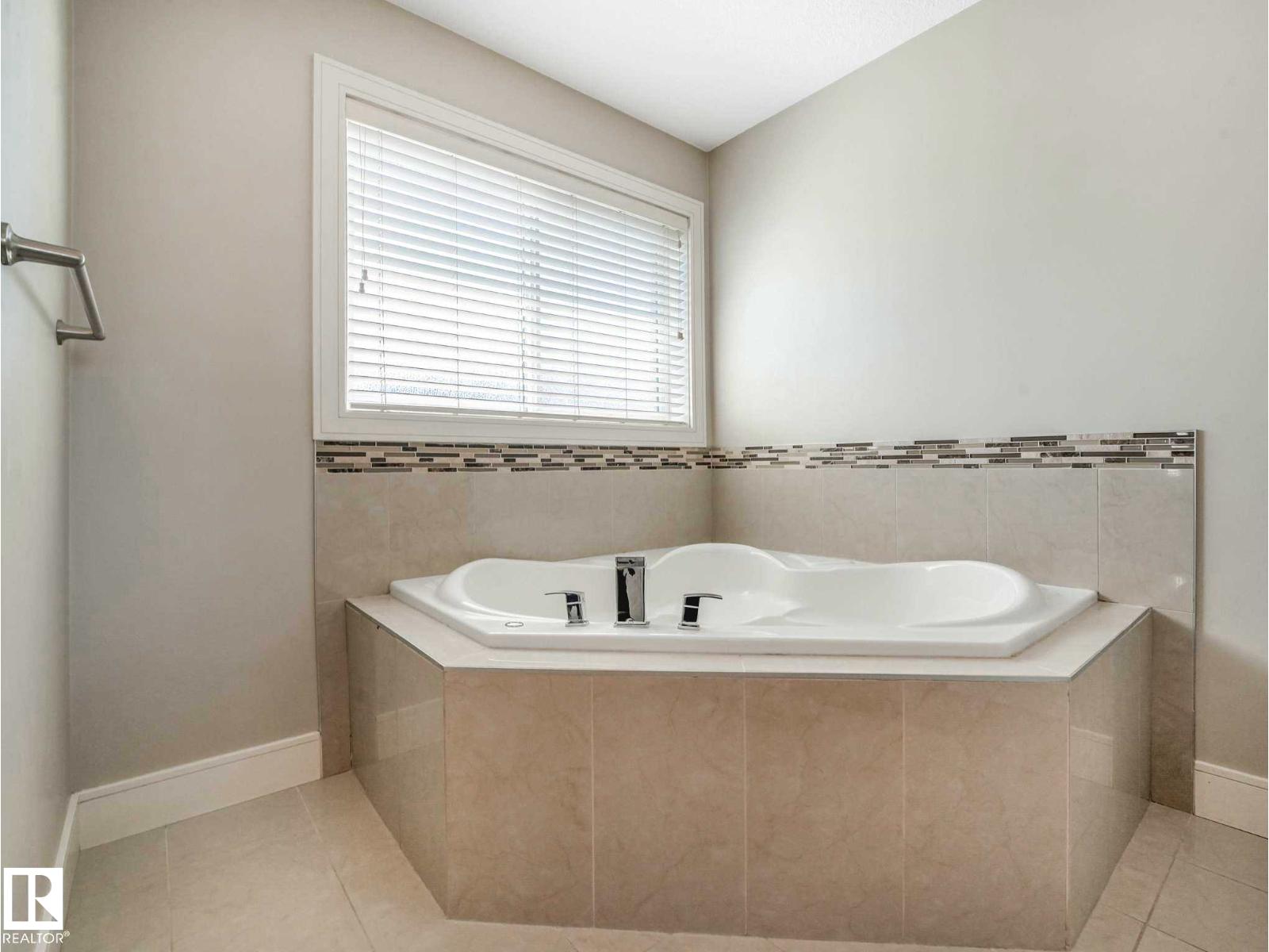 16251 135 St Nw Nw, Edmonton, Alberta  T5V 0G3 - Photo 36 - E4485905