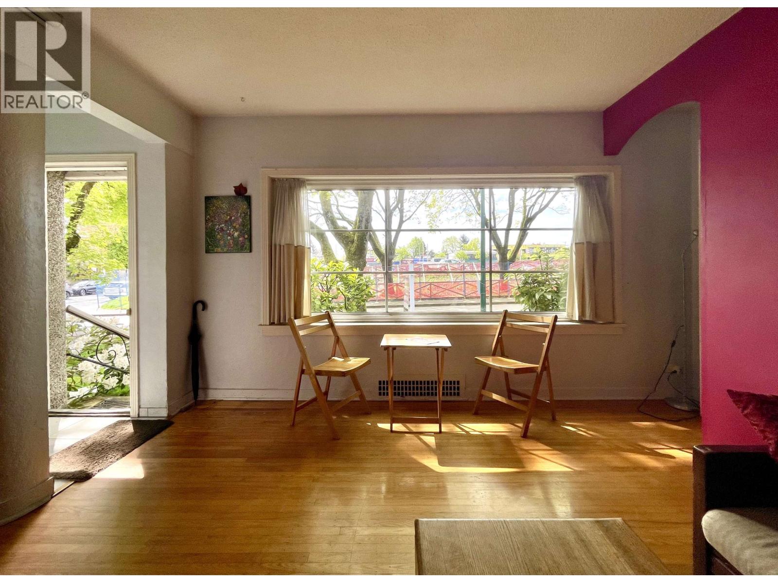 2305 W 3rd Avenue, Vancouver, British Columbia  V6K 1L6 - Photo 11 - R3067479