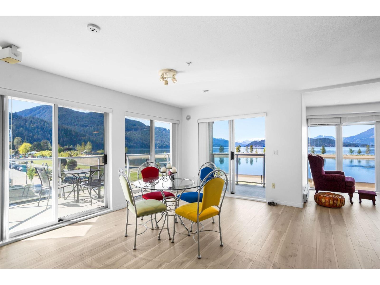 315 328 Esplanade Avenue, Harrison Hot Springs, Harrison Hot Springs, British Columbia  V0M 1K0 - Photo 3 - R3119906