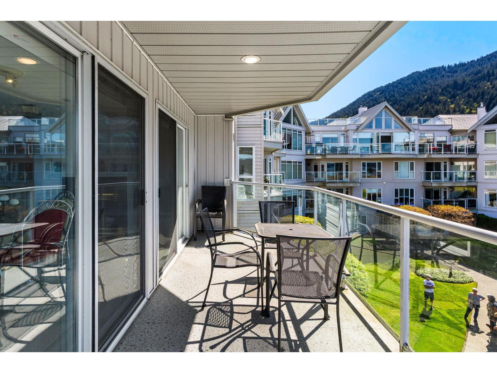 315 328 Esplanade Avenue, Harrison Hot Springs, Harrison Hot Springs, British Columbia  V0M 1K0 - Photo 6 - R3119906