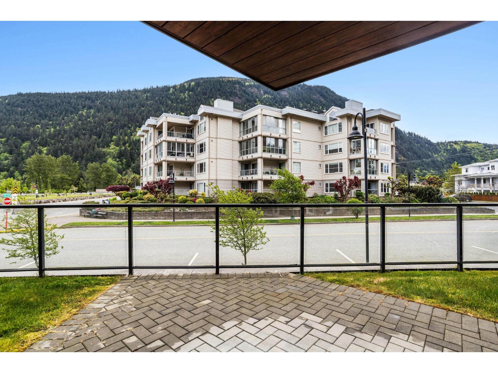 123 378 Esplanade Avenue, Harrison Hot Springs, Harrison Hot Springs, British Columbia  V0M 1A3 - Photo 12 - R3119878