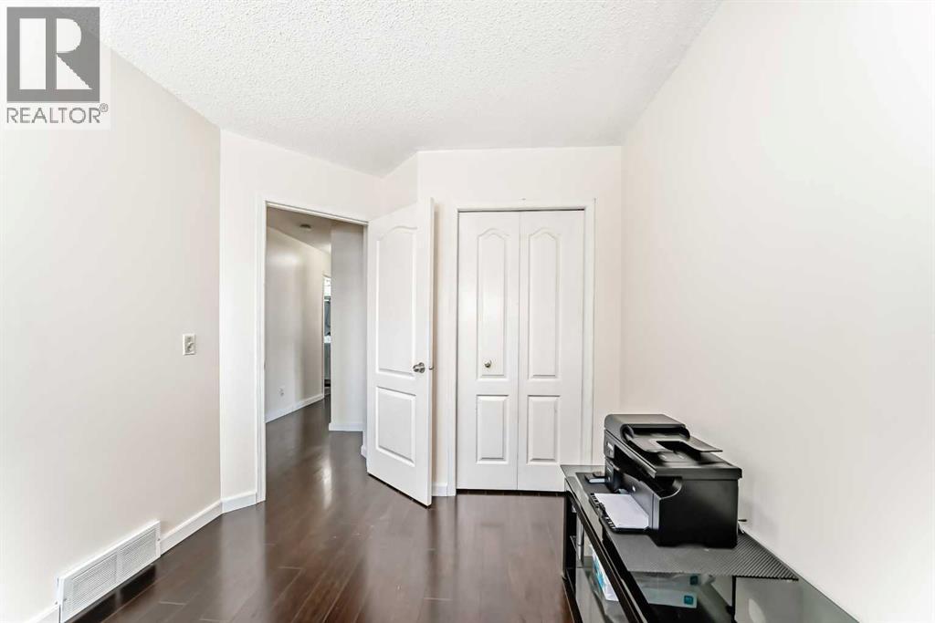 38 San Diego Way NE, Calgary, Alberta  T1Y 7A4 - Photo 20 - A2307988