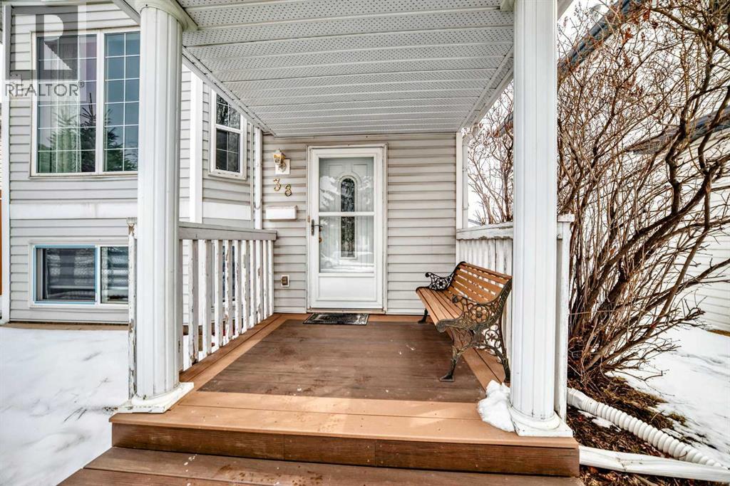 38 San Diego Way NE, Calgary, Alberta  T1Y 7A4 - Photo 2 - A2307988