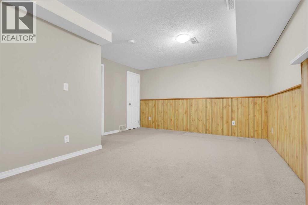 87 Castleglen Road NE, Calgary, Alberta  T3J 1P2 - Photo 20 - A2306862