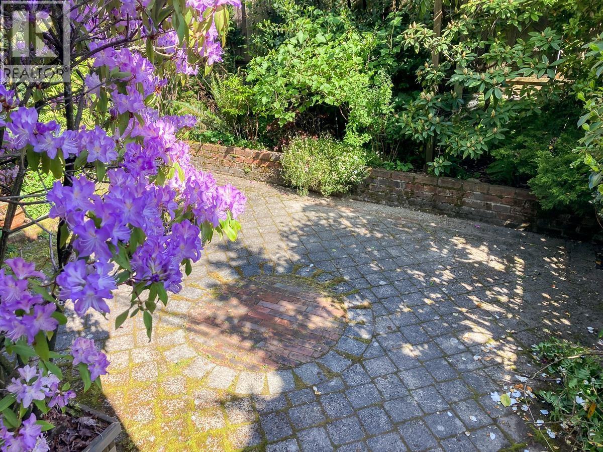 2305 W 3rd Avenue, Vancouver, British Columbia  V6K 1L6 - Photo 4 - R3067479