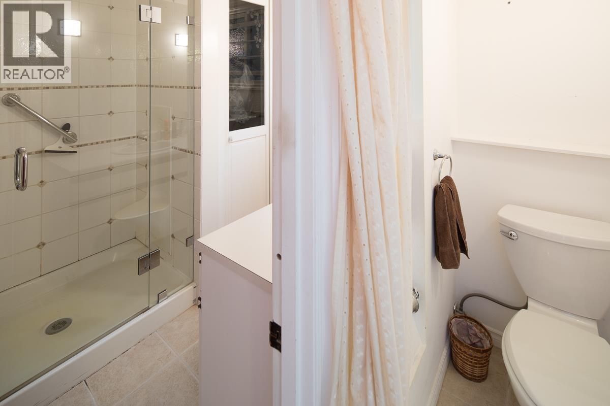 2305 W 3rd Avenue, Vancouver, British Columbia  V6K 1L6 - Photo 22 - R3067479