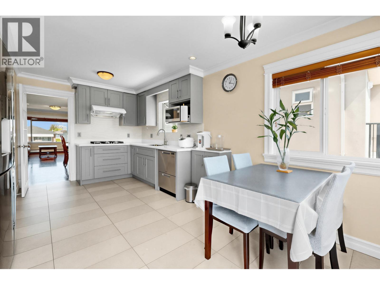 2166 E 39th Avenue, Vancouver, British Columbia  V5P 1H7 - Photo 15 - R3118815