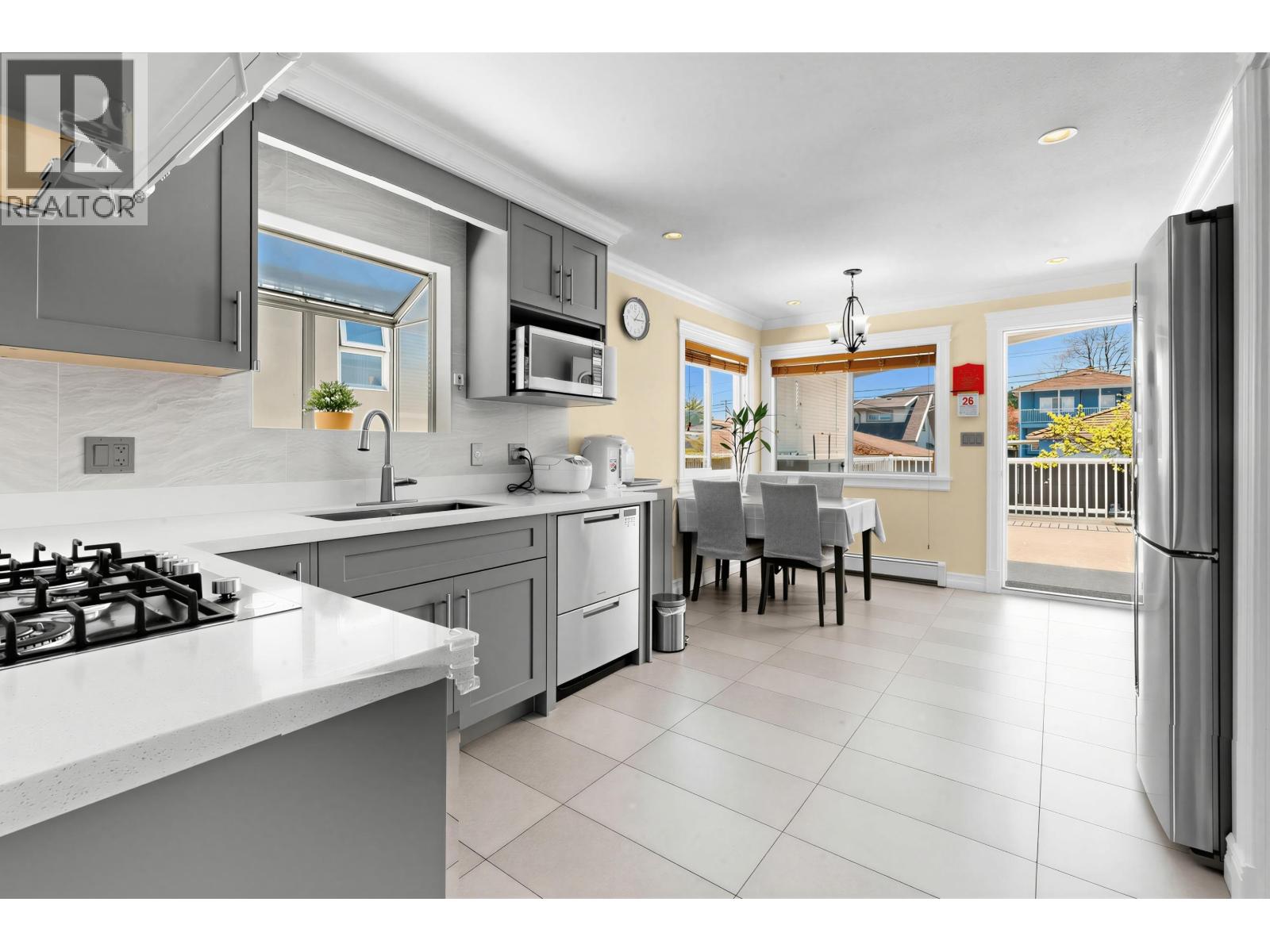 2166 E 39th Avenue, Vancouver, British Columbia  V5P 1H7 - Photo 12 - R3118815