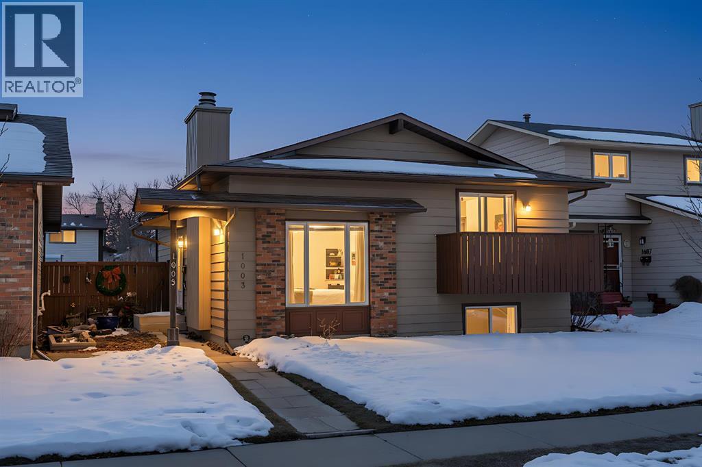 1003 Berkley Drive Nw, Calgary, Alberta  T3K 1E3 - Photo 2 - A2301092