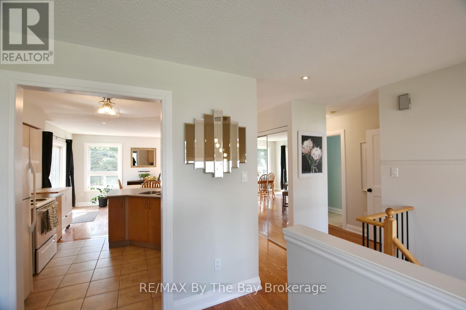 21 Northwood Drive, Wasaga Beach, Ontario  L9Z 3B5 - Photo 12 - S13088134