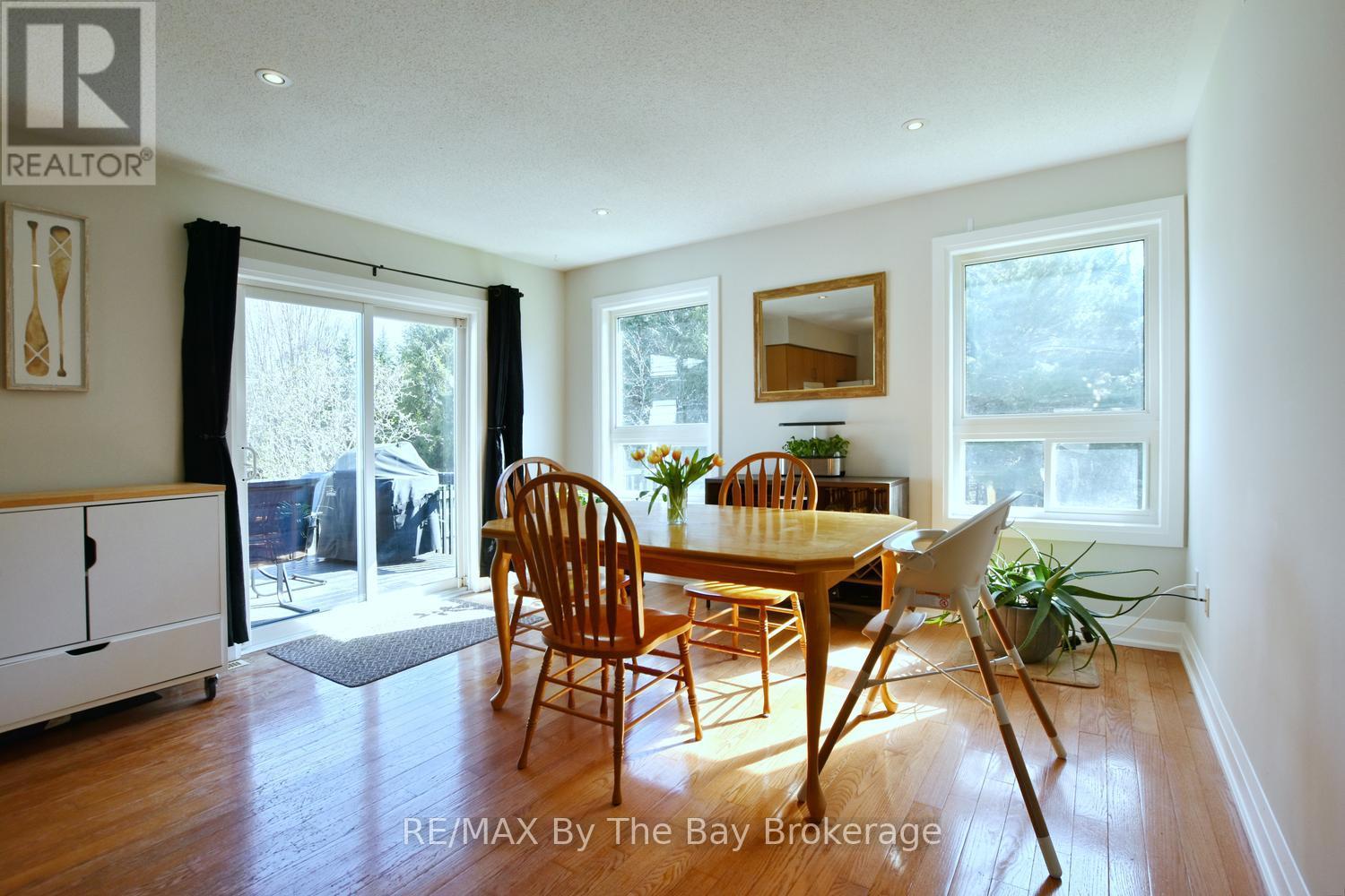 21 Northwood Drive, Wasaga Beach, Ontario  L9Z 3B5 - Photo 18 - S13088134