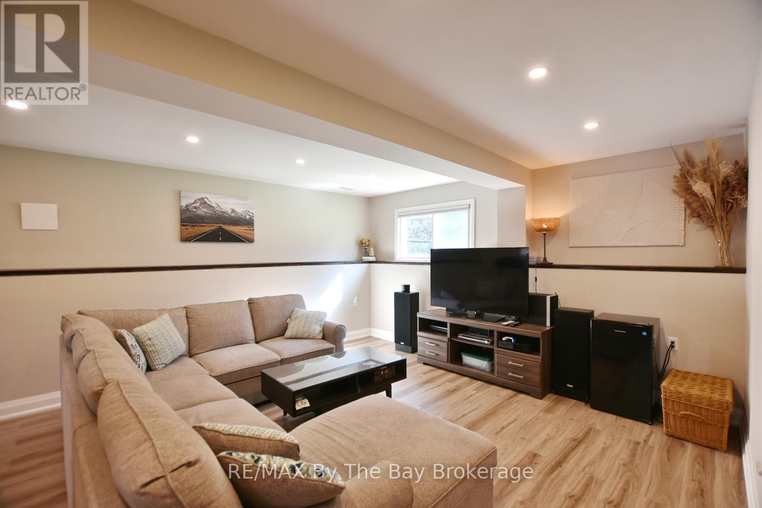 21 Northwood Drive, Wasaga Beach, Ontario  L9Z 3B5 - Photo 29 - S13088134