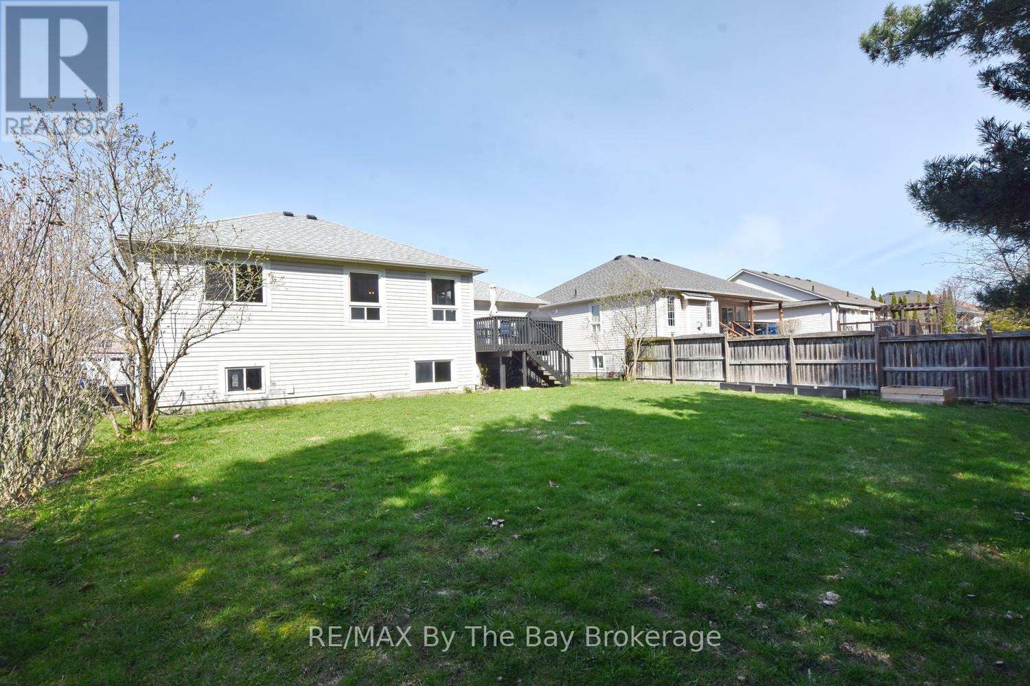 21 Northwood Drive, Wasaga Beach, Ontario  L9Z 3B5 - Photo 5 - S13088134