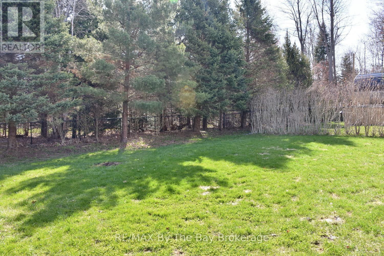 21 Northwood Drive, Wasaga Beach, Ontario  L9Z 3B5 - Photo 6 - S13088134