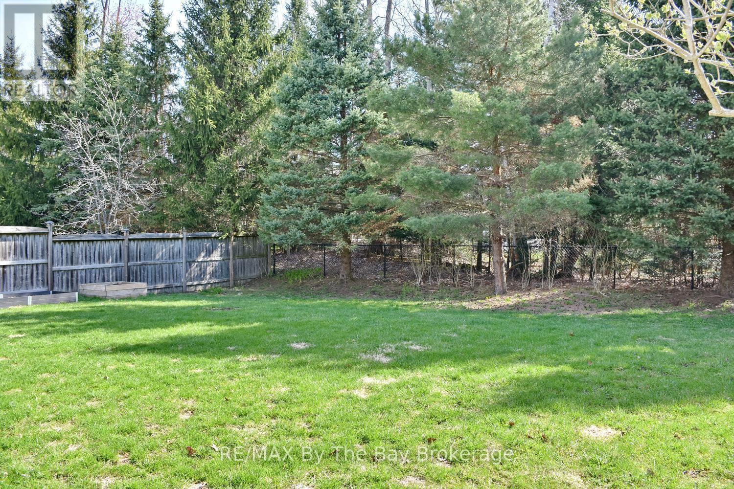 21 Northwood Drive, Wasaga Beach, Ontario  L9Z 3B5 - Photo 7 - S13088134