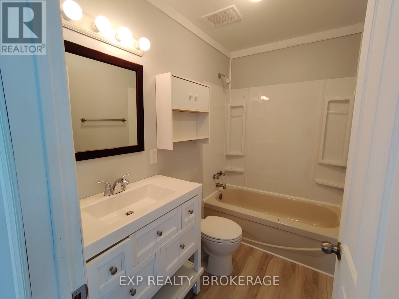14 Louis Street, Brockville, Ontario  K6V 4H5 - Photo 11 - X13088116