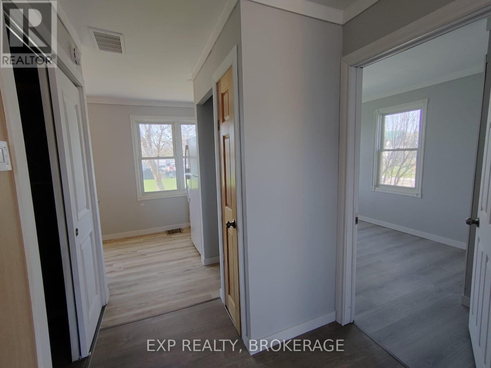 14 Louis Street, Brockville, Ontario  K6V 4H5 - Photo 5 - X13088116