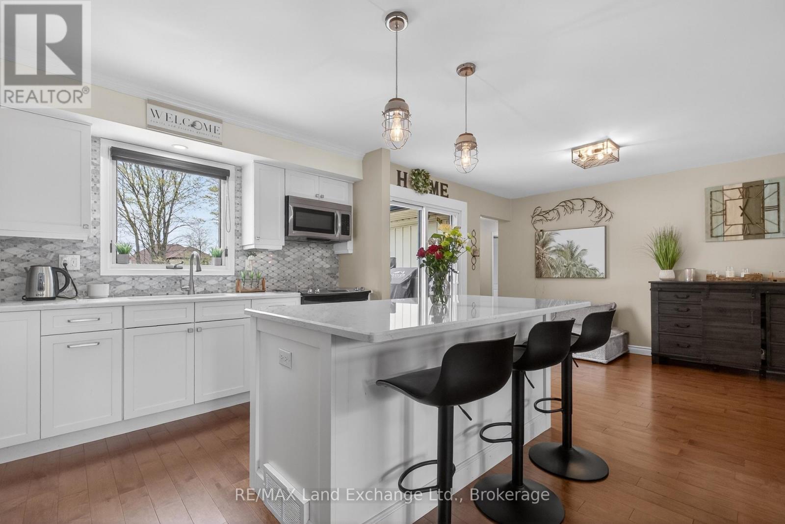 752 Palmateer Drive, Kincardine, Ontario  N2Z 1R8 - Photo 11 - X13088126