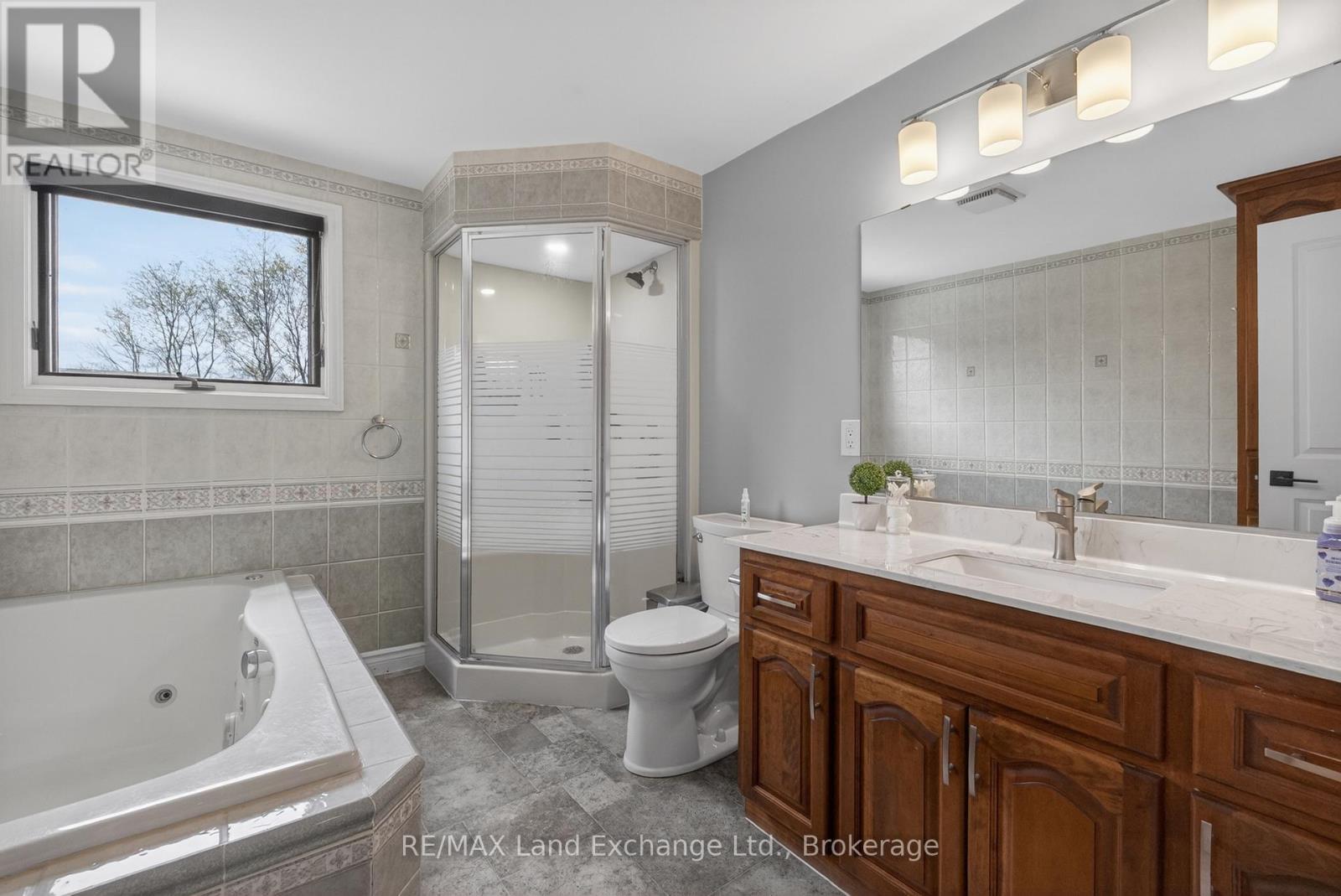 752 Palmateer Drive, Kincardine, Ontario  N2Z 1R8 - Photo 25 - X13088126