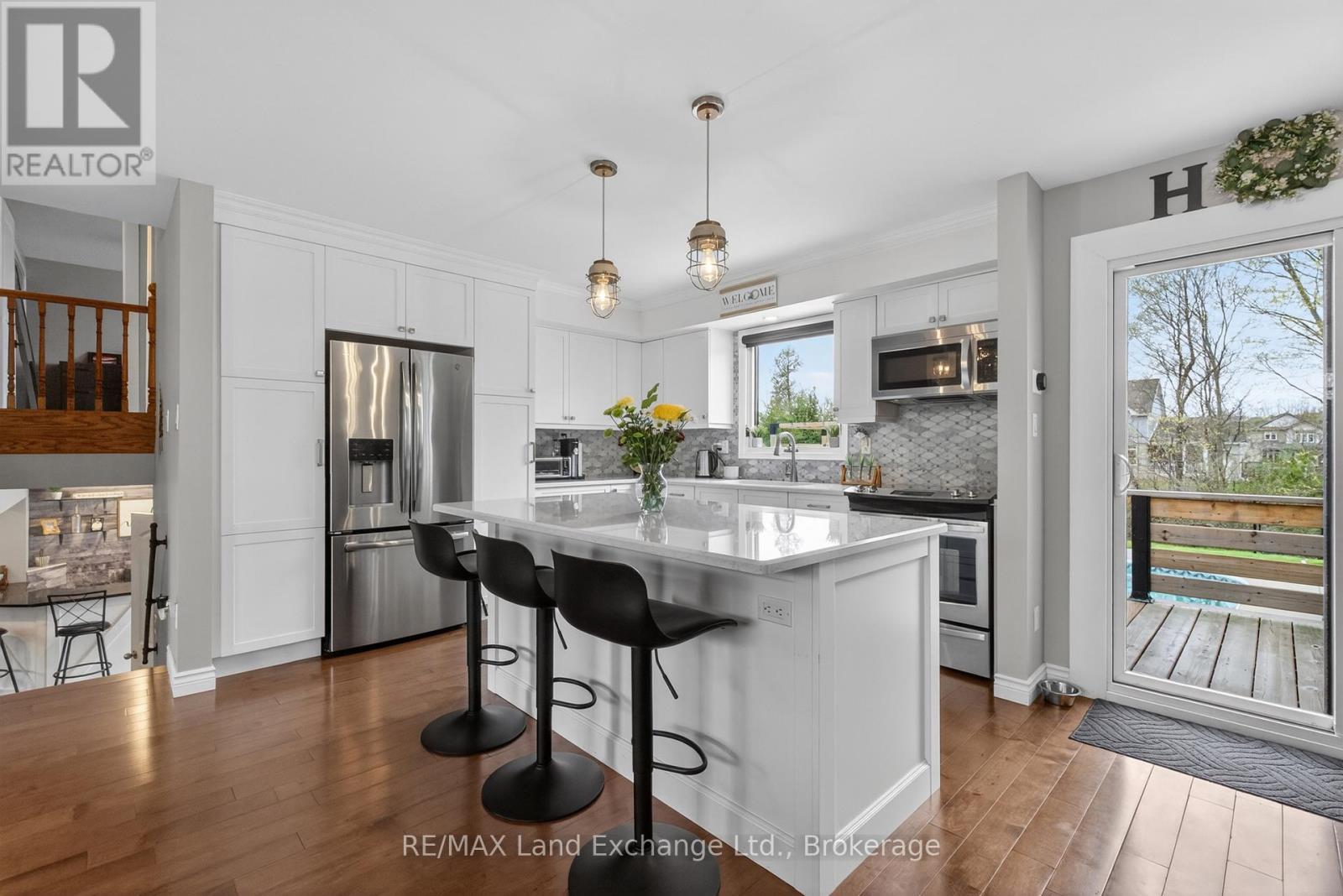752 Palmateer Drive, Kincardine, Ontario  N2Z 1R8 - Photo 8 - X13088126
